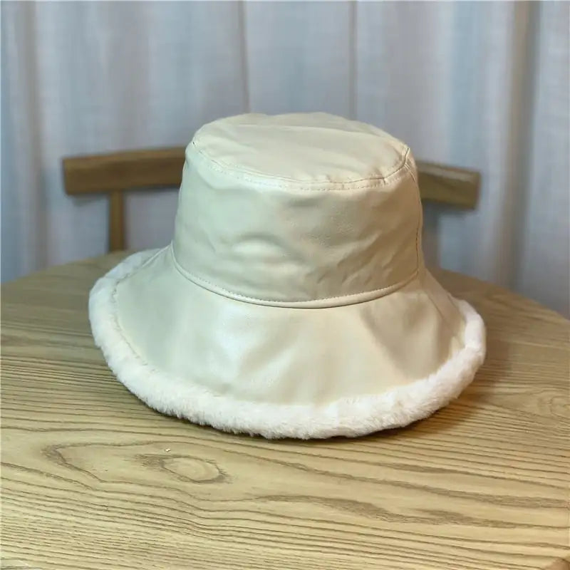 NEXT STREET Curling Monochrome Fleece Hat