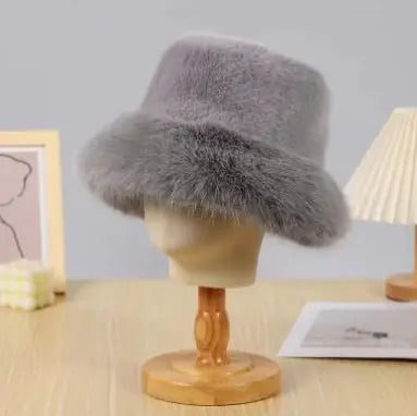 NEXT STREET Polar-Fur Bucket Hat