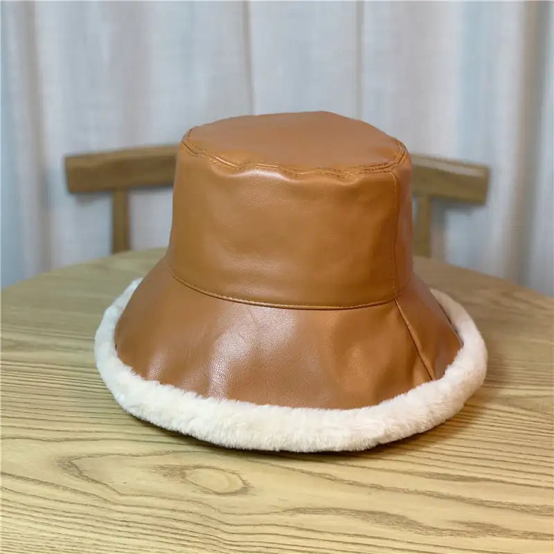 NEXT STREET Curling Monochrome Fleece Hat